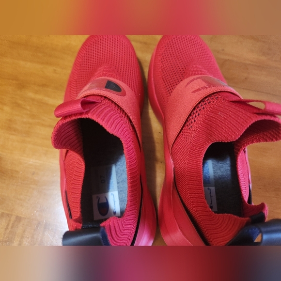 Champion Red And Black Slip On Sneakers Shoes Youth Size 7 Big Kids - Picture 5 of 9